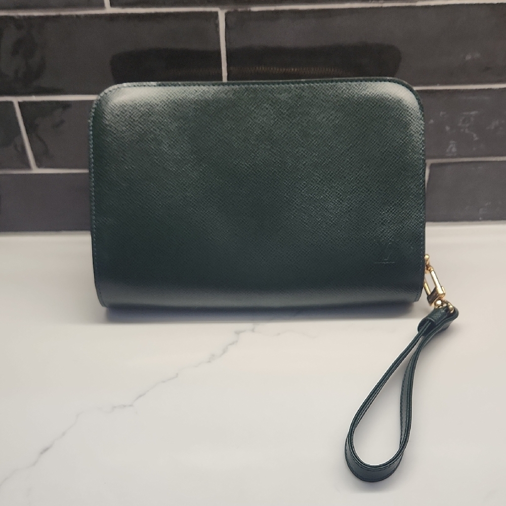 Louis Vuitton Baikal Taiga Wristlet With COA - Picture 1 of 13